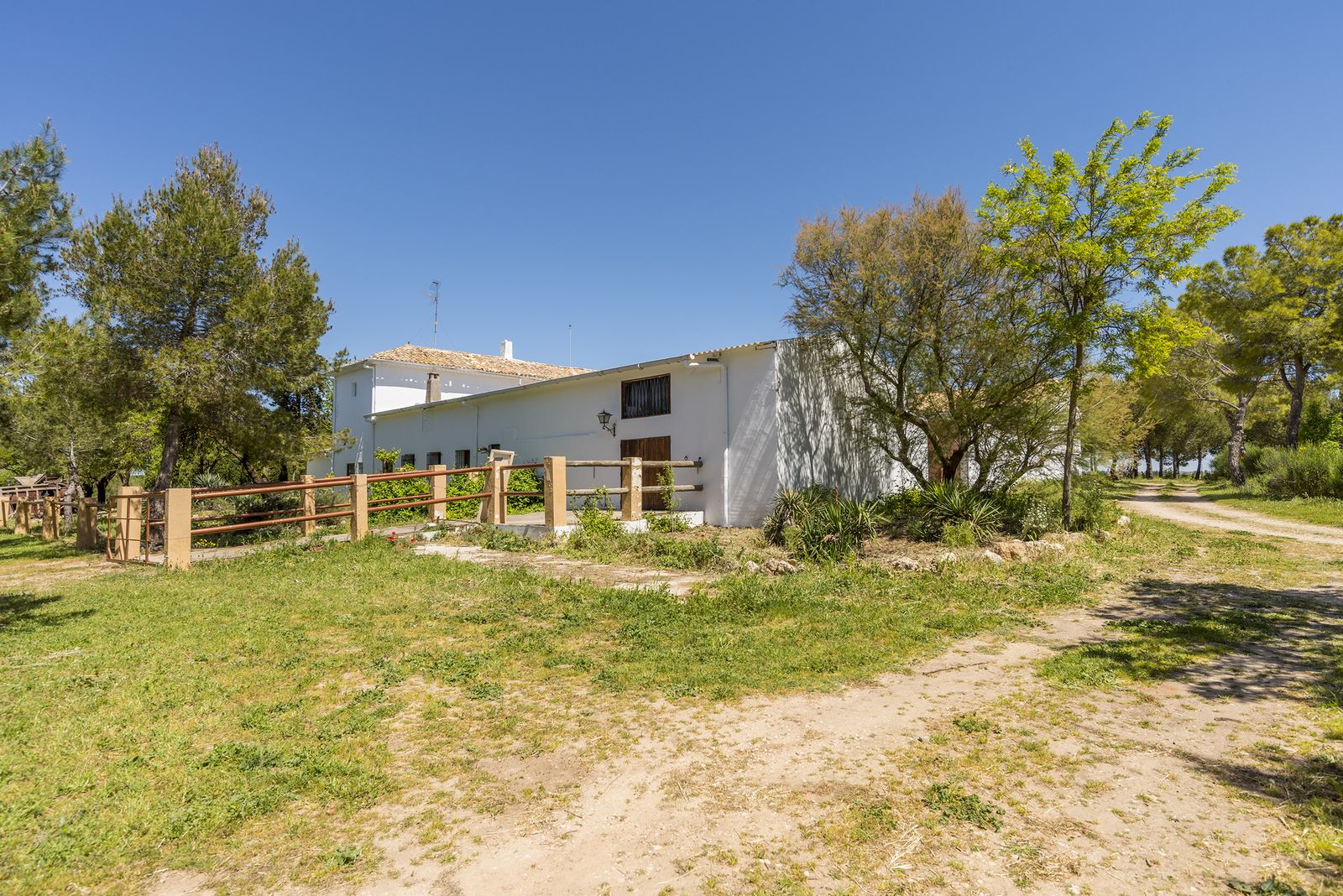 Edificios de la finca